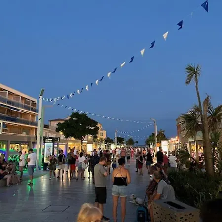בית נופש Romari, Plage A Pied ונדרה