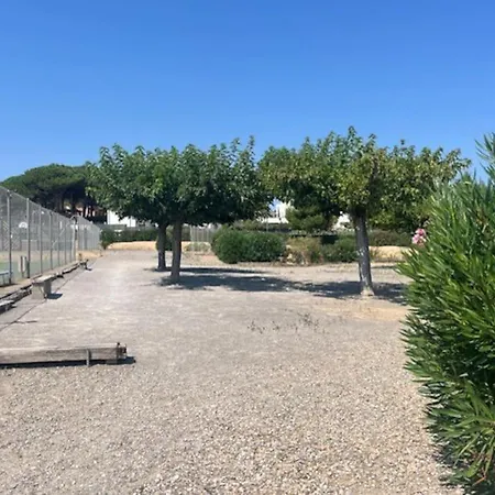 בית נופש Romari, Plage A Pied ונדרה